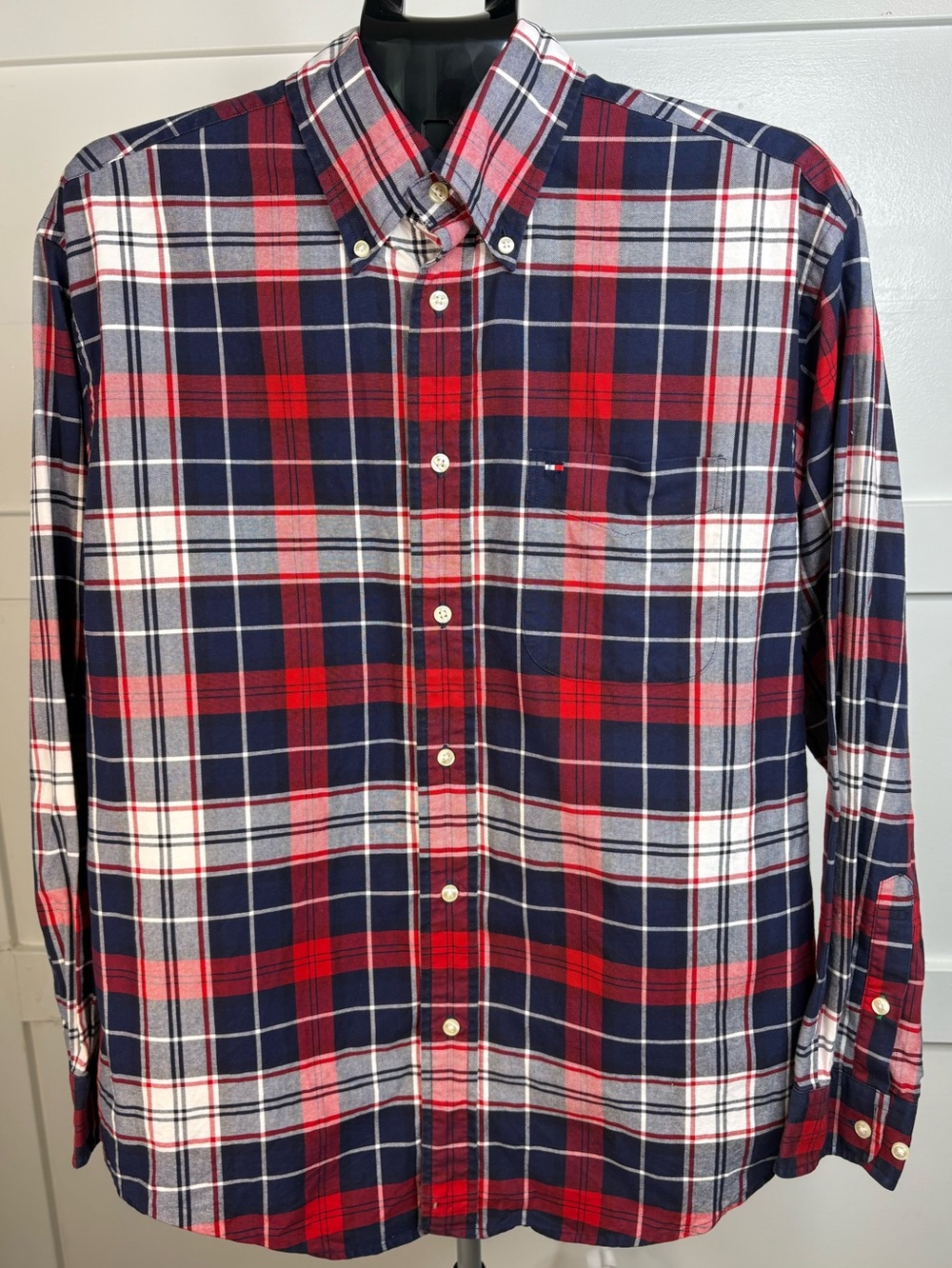 Tommy Hilfiger Men's Red, Navy & White Plaid Button-Down Shirt
